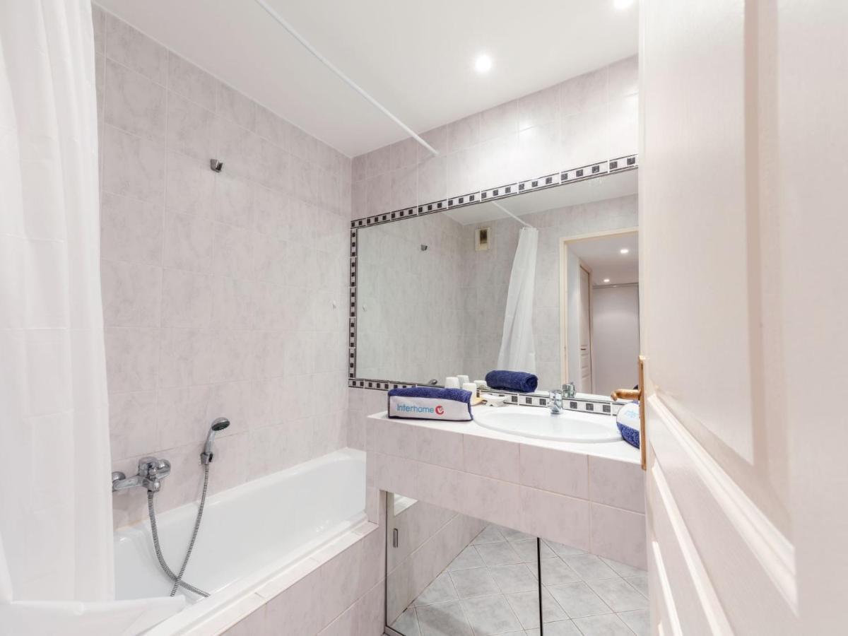 Apartment Cap Marine-2 By Interhome Cavalaire-sur-Mer Exteriör bild